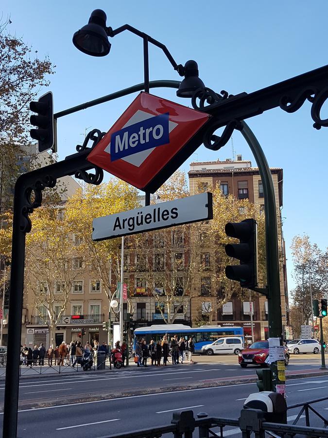 Arguelles Apartment Madrid Luaran gambar